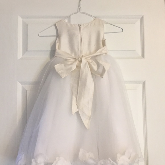 Flower girl dress - Picture 2 of 2